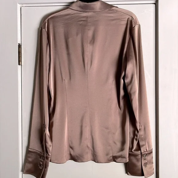 Nanushka Tippi Satin Long Sleeve Button-up Blouse in Sandstone size M - Picture 4 of 11